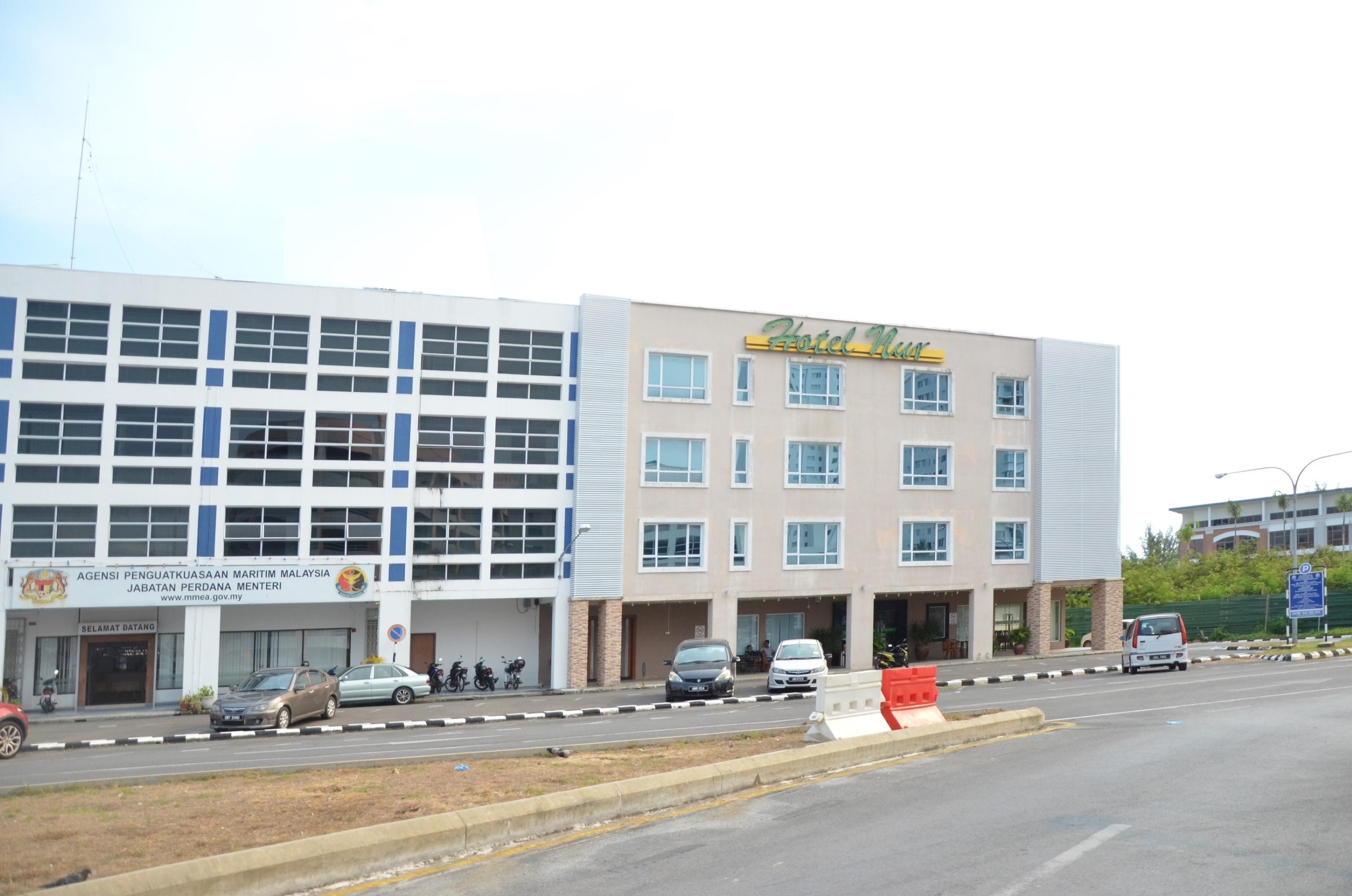 Super Oyo 985 Hotel Nur Miri Exterior foto
